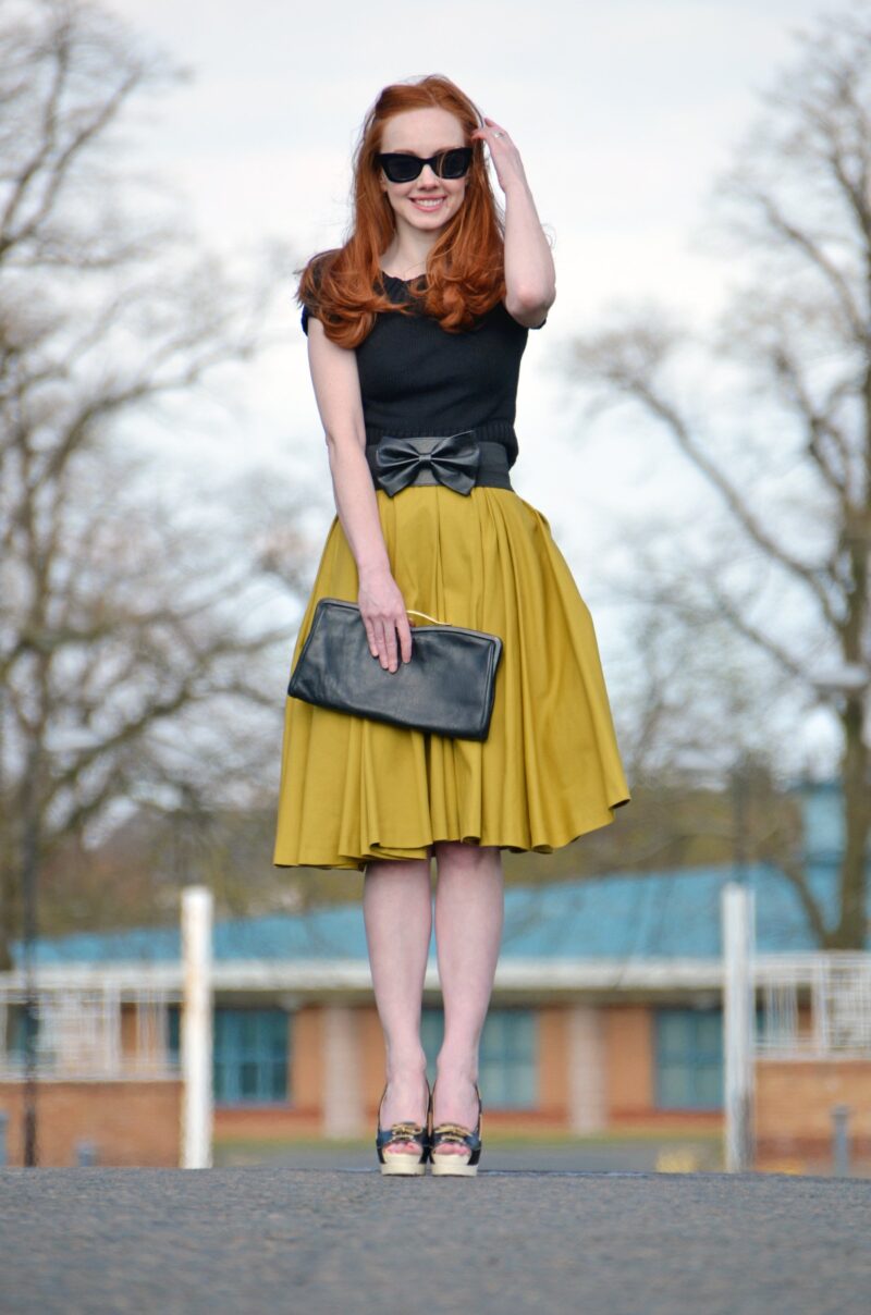 Outfit: Yellow 50s-inspired skirt