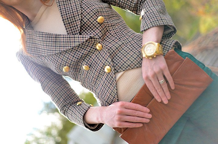 classic fall fashion : tweed jacket with brass buttons