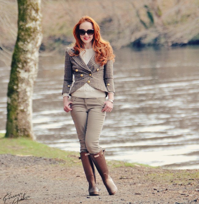 countryside walking outfit