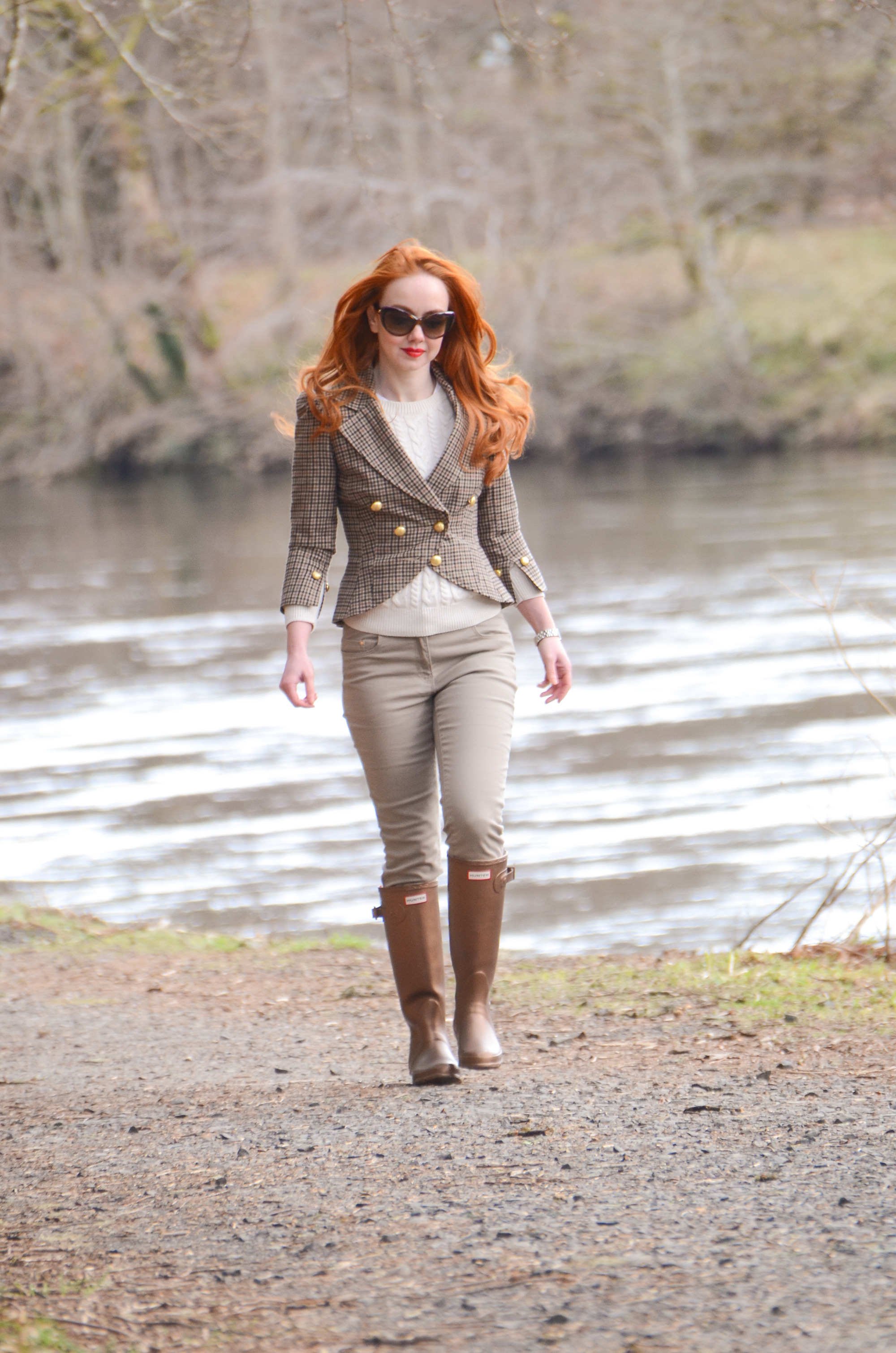 Hunter boots and tweed jacket countryside outfit