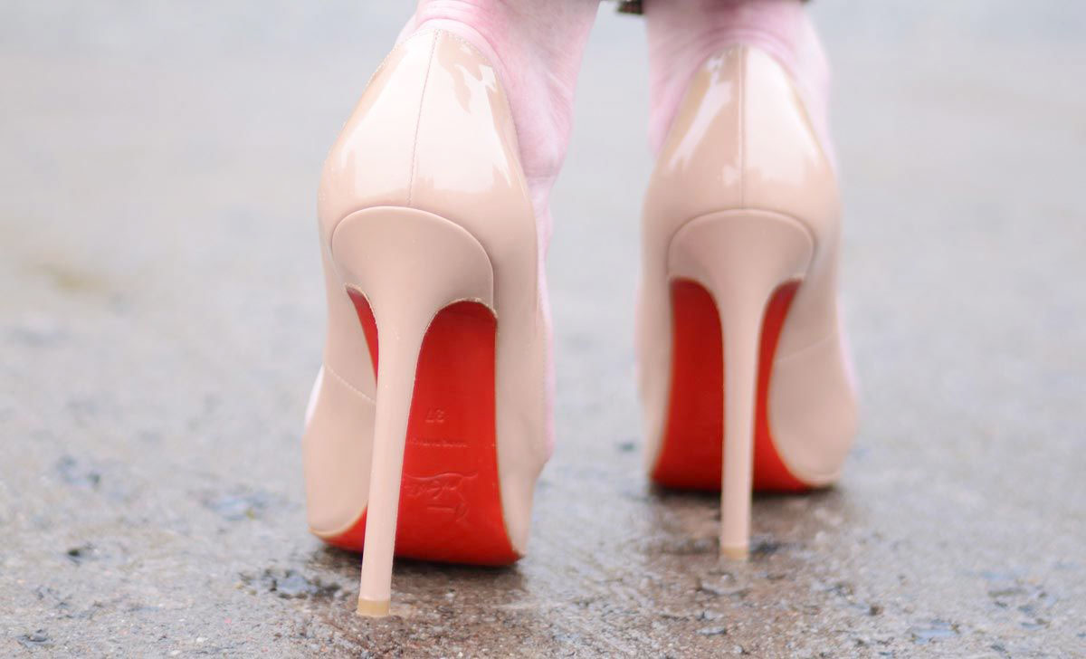 how to walk in high heels