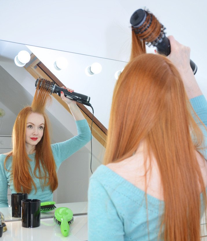 how to blow dry your hair at home using the Babyliss rotating styler