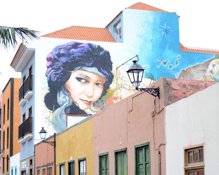 graffiti on the side of building in Puerto de la Cruz, Tenerife