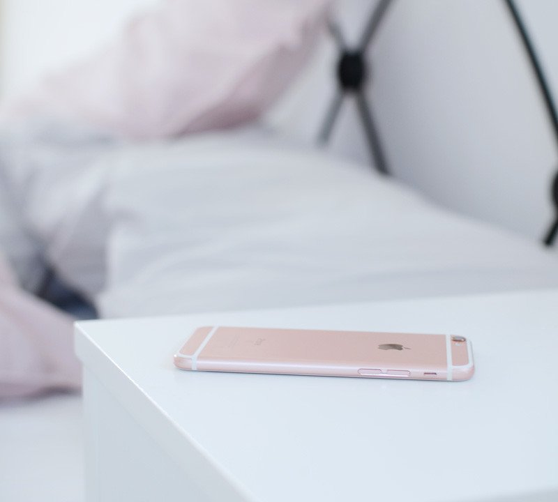 rose-gold iPhone 6s
