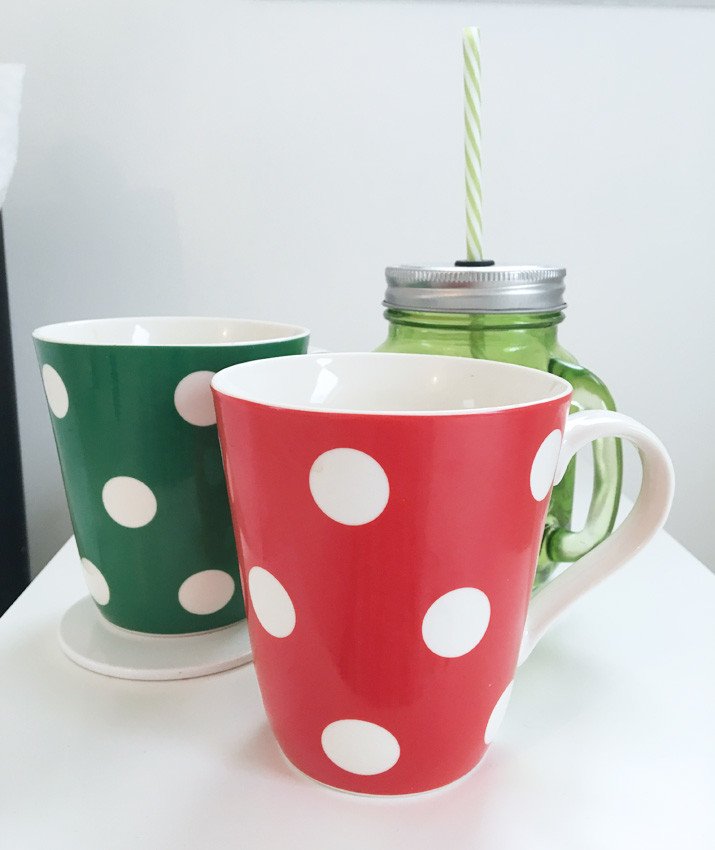 polka dot coffee mugs