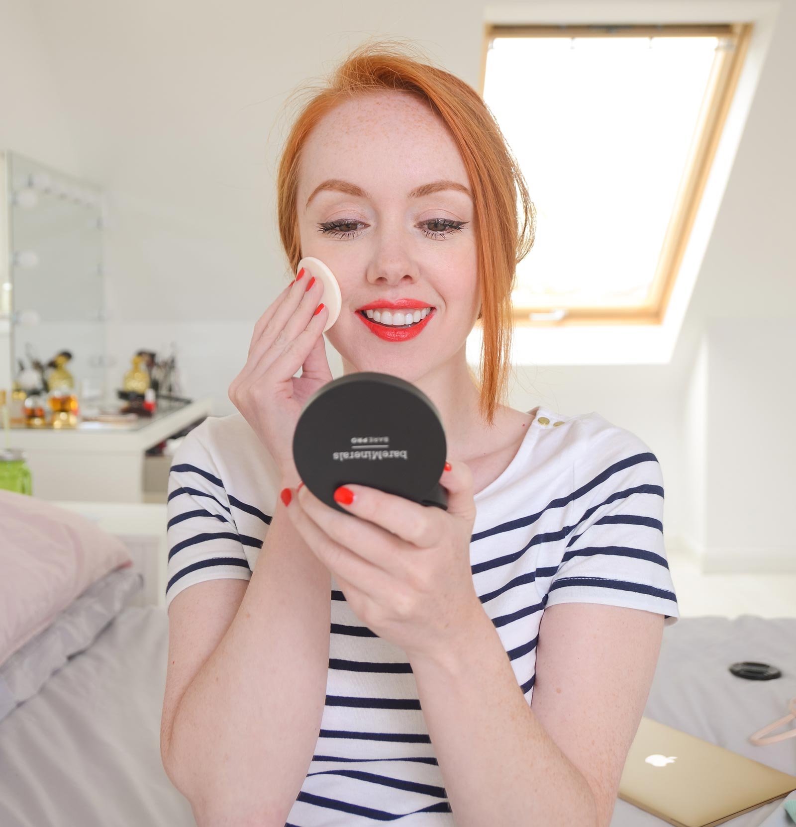 pale skinned beauty blogger Forever Amber reviews BarePRO powder foundation from Bare Minerals