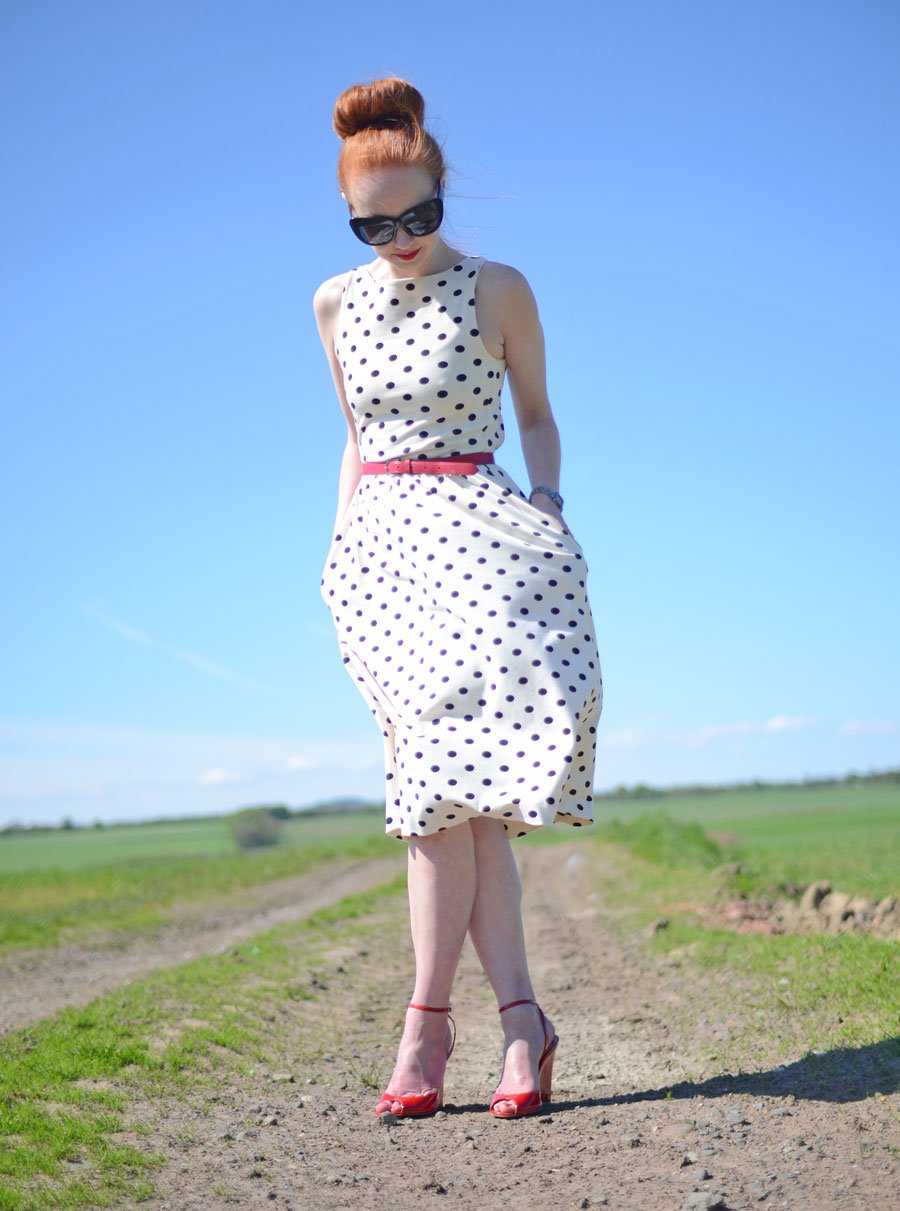 how to wear red shoes with polka dots