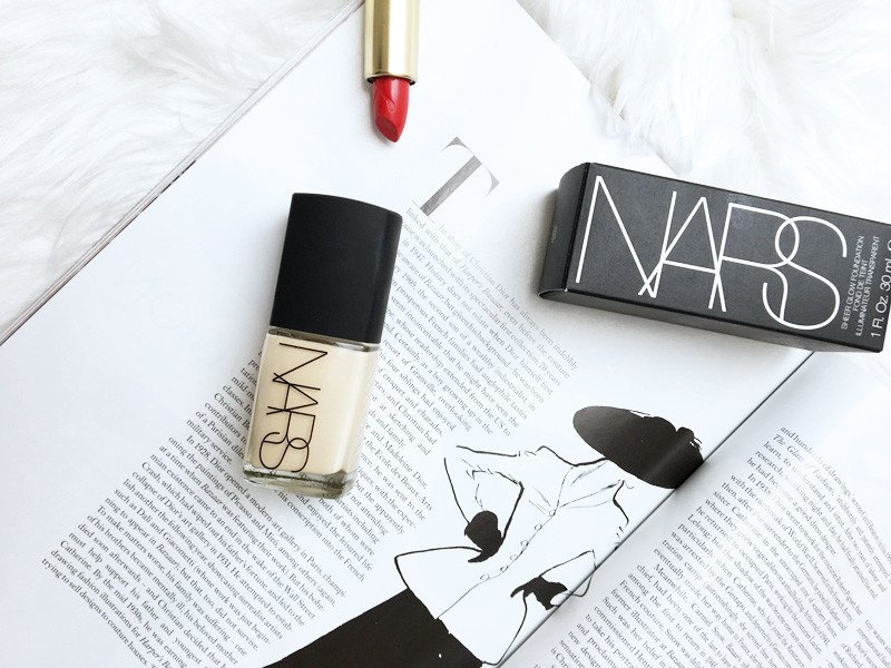NARS Sheer Glow Foundation review: NARS foundation in Siberia, for pale skin