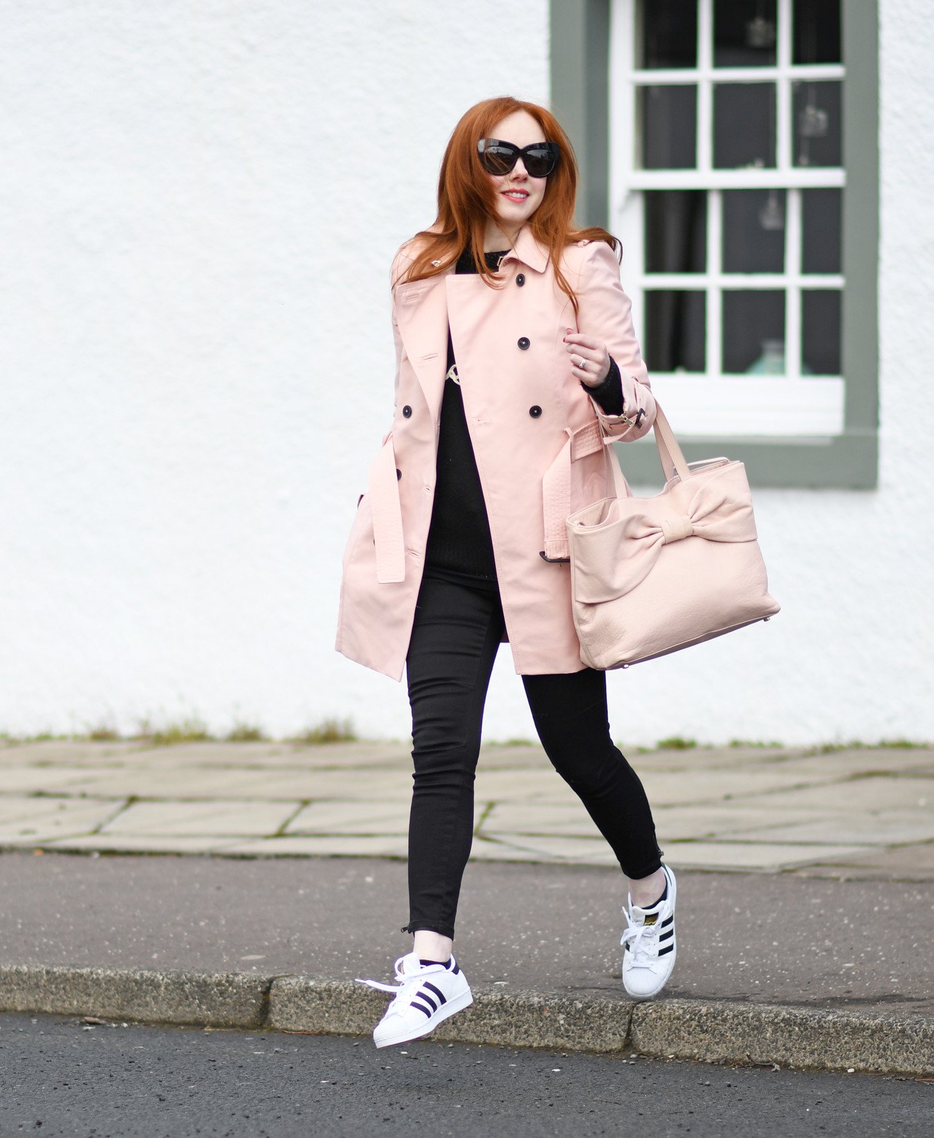 casual outfit ideas - trench coat and sneakers