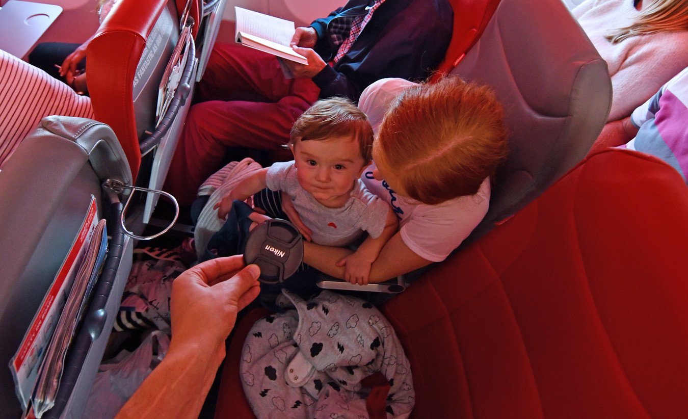 tips and advice for your first flight with a baby 