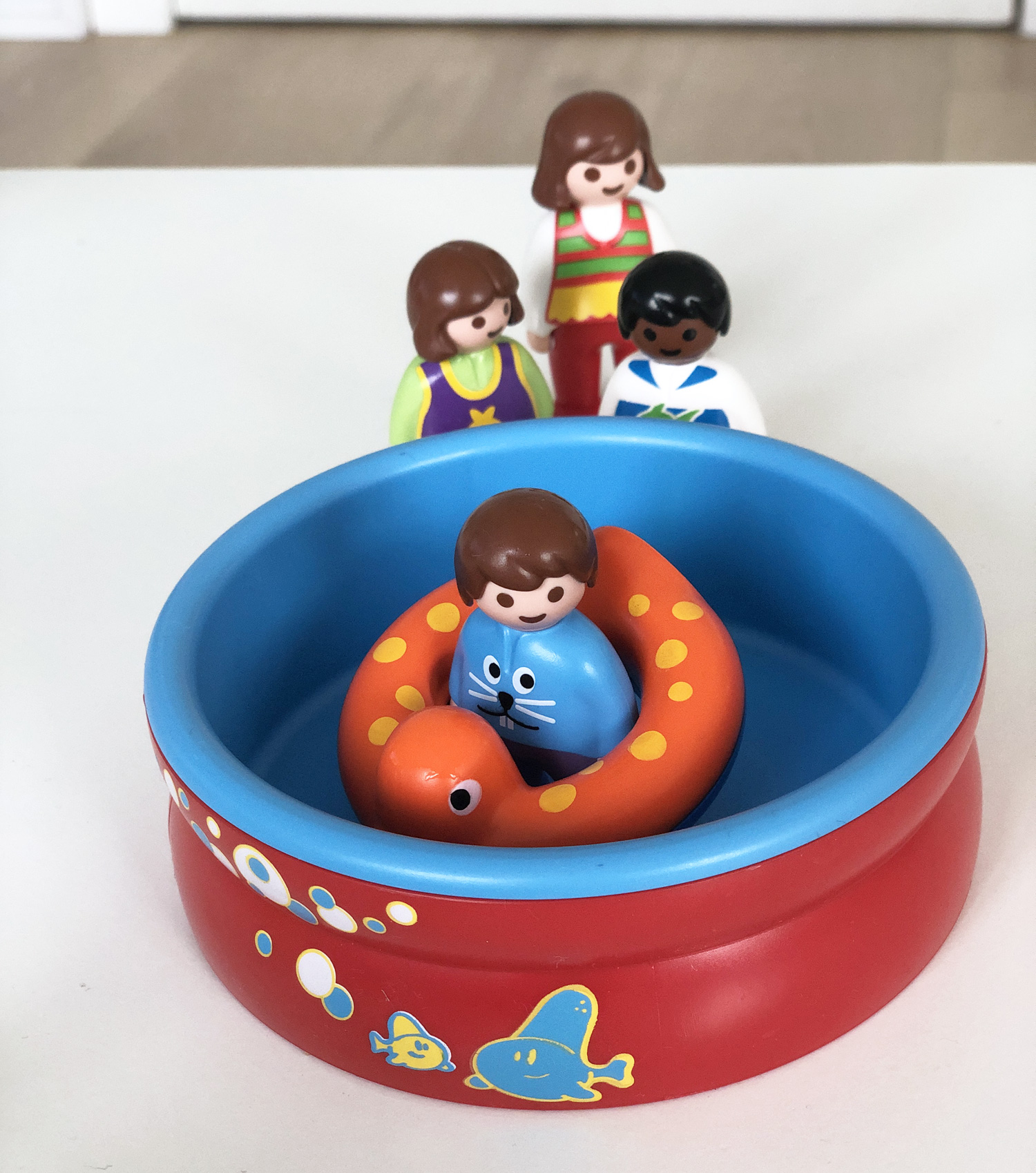 Playmobil chlldren in pool