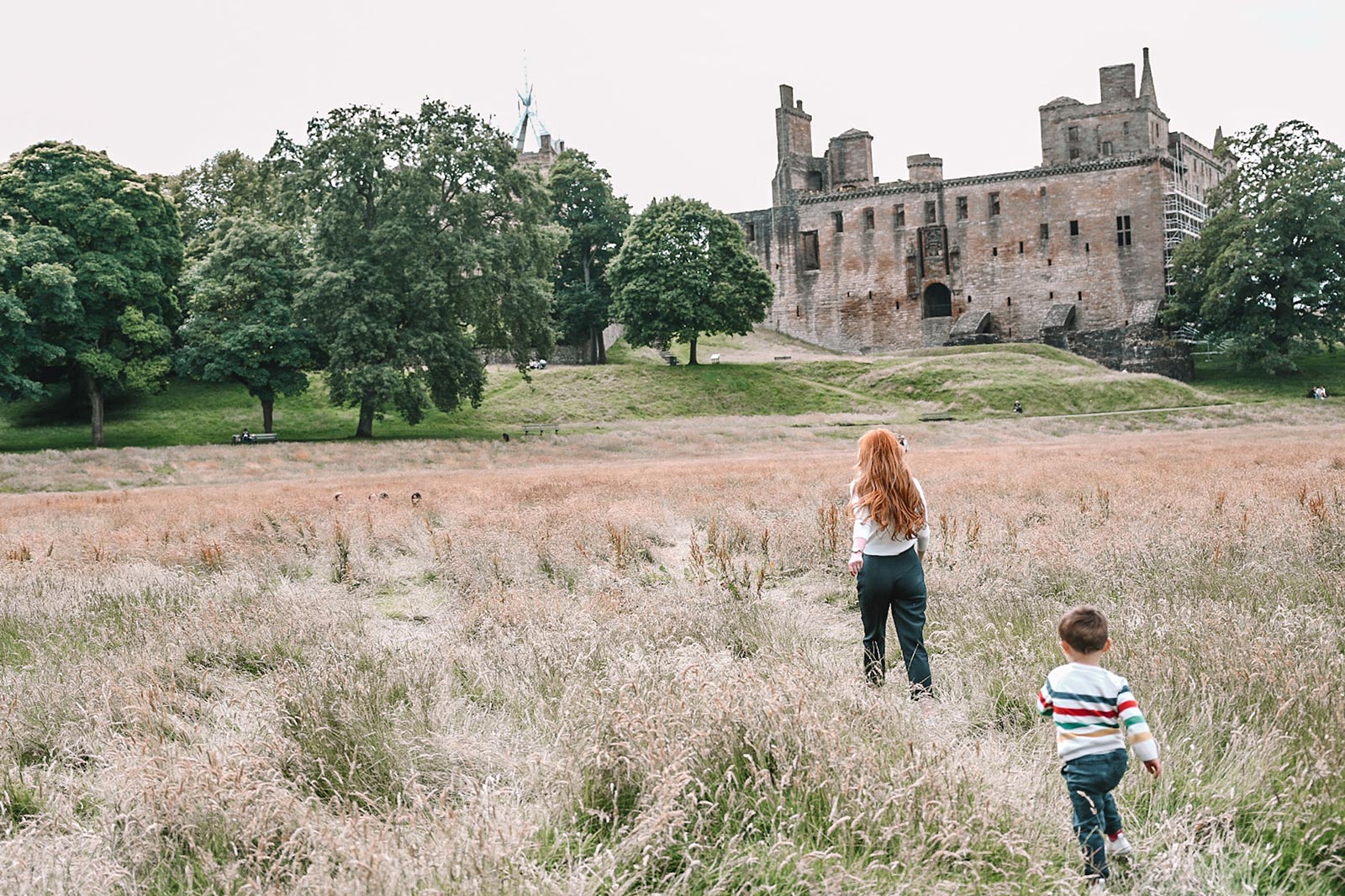 Visiting Linlithgow Palace, Scotland / Parenting as an introverted personality 