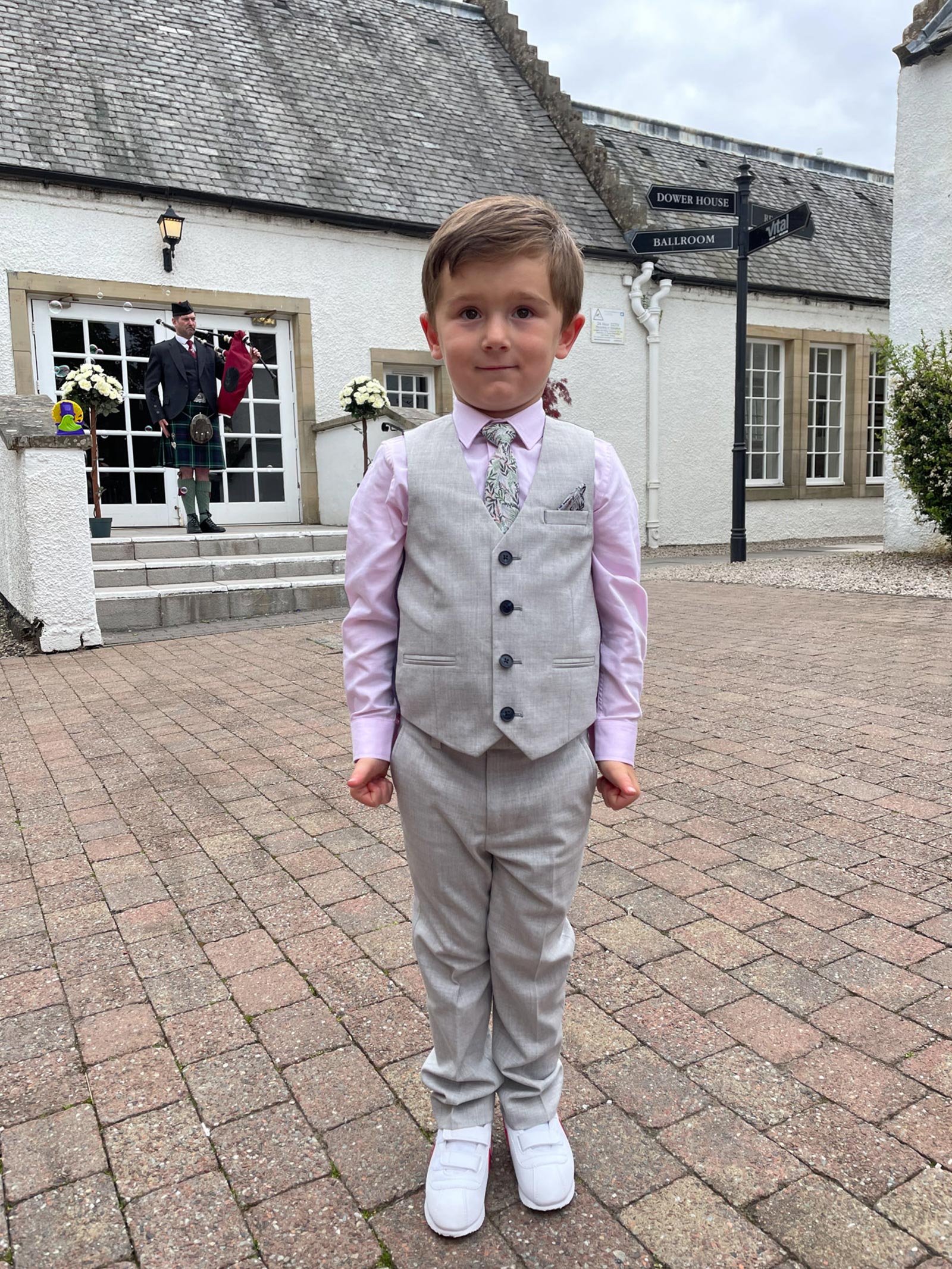 wedding guest outfit for a four year old