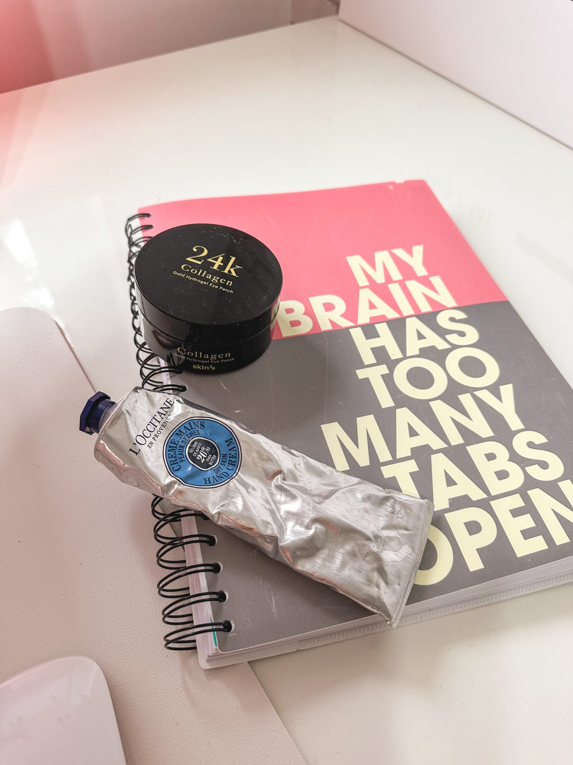 author desk essentials