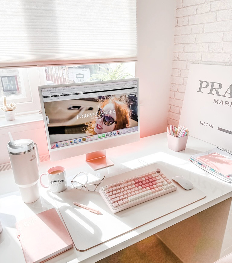author's desk setup